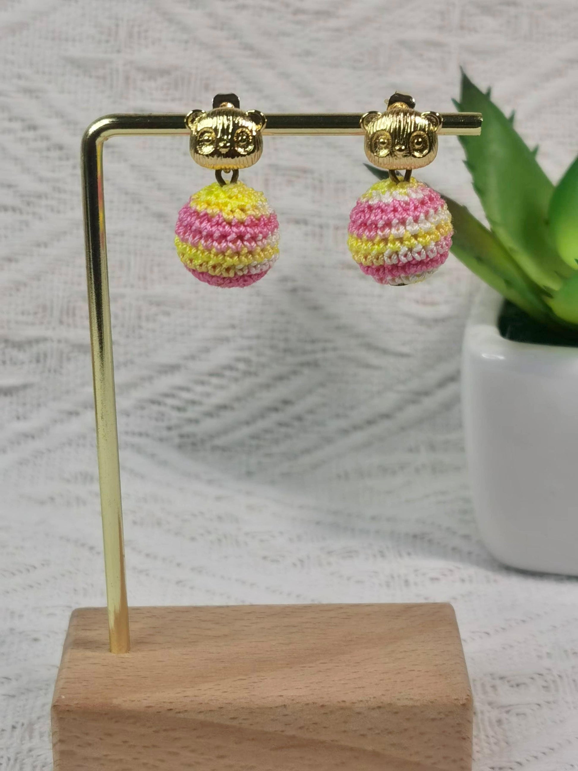 Crochet Handmade Earrings - F.B DAISY