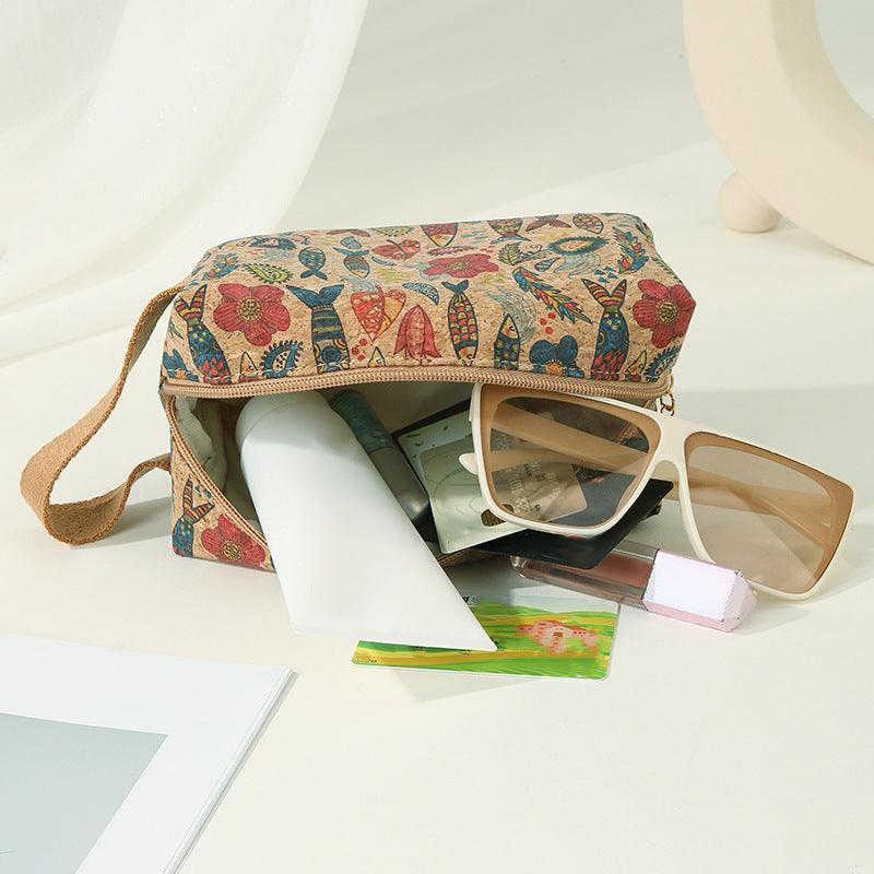 Portable large capacity cosmetics bag - F.B DAISY