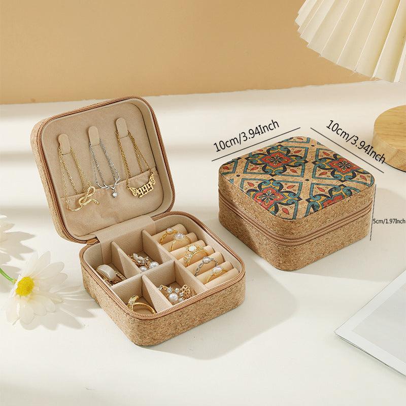 Vintage printed jewelry box - F.B DAISY