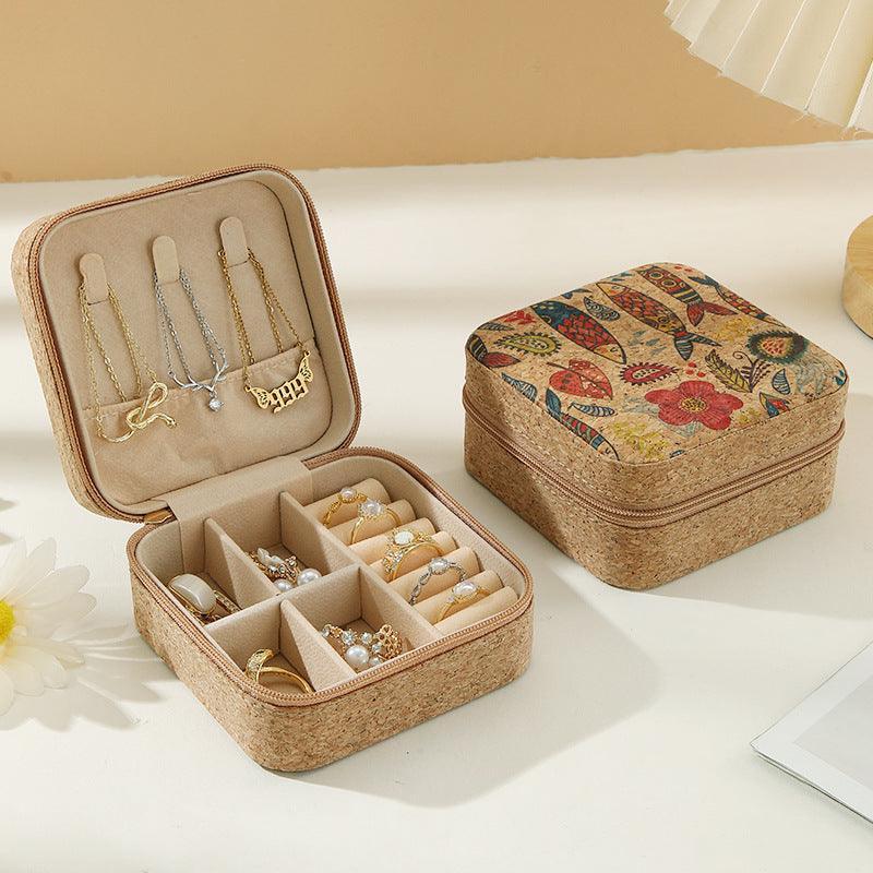 Vintage printed jewelry box - F.B DAISY